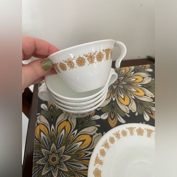 Pyrex Other - Vintage PYREX Corelle Corning Butterfly Gold Cup and Saucer set of 5